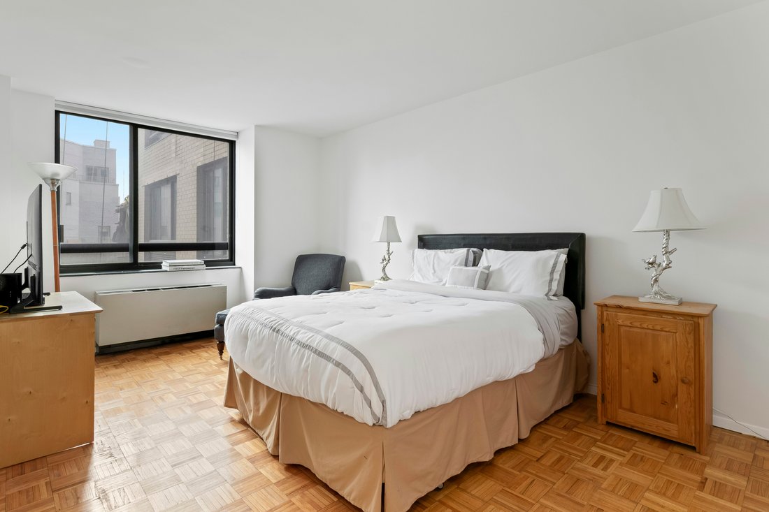 Condo in New York, New York, United States 4 - 17734677