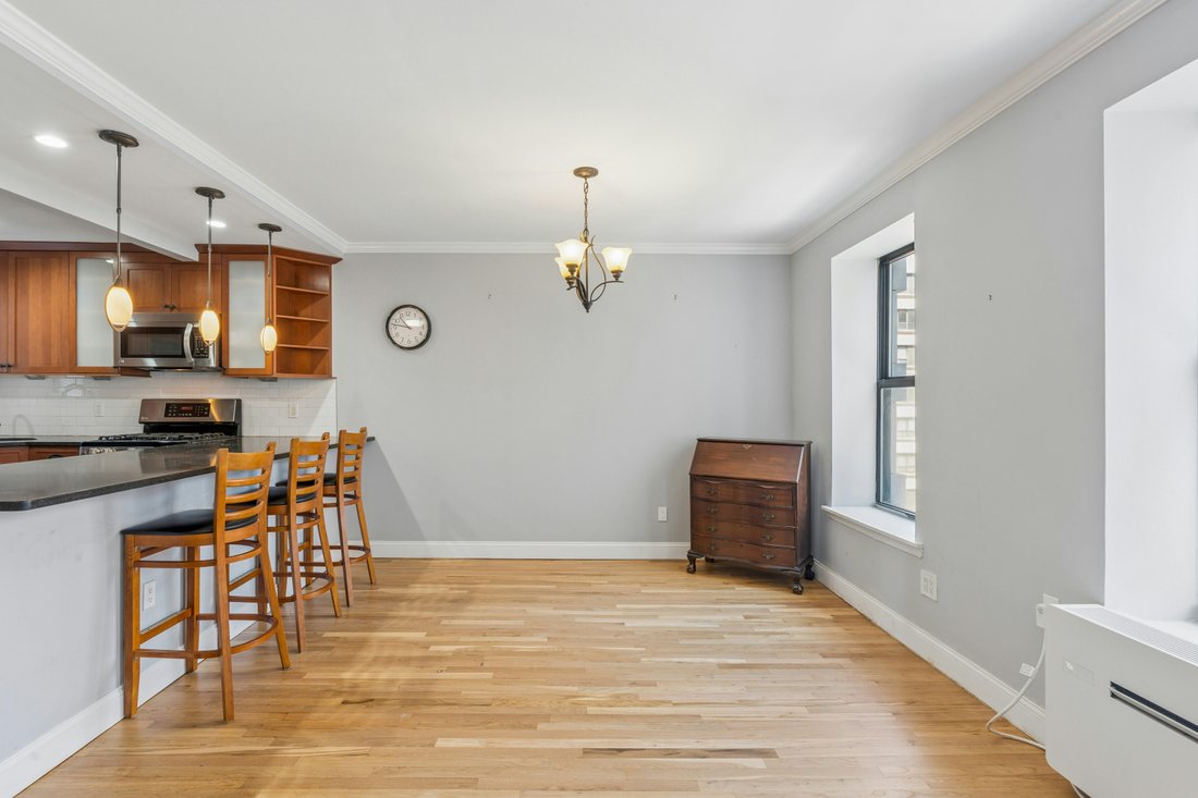 Co Op in New York, New York, United States 4 - 17672941