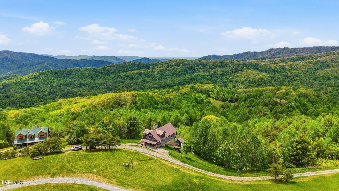 House in Hampton, Tennessee, United States 4 - 17945385
