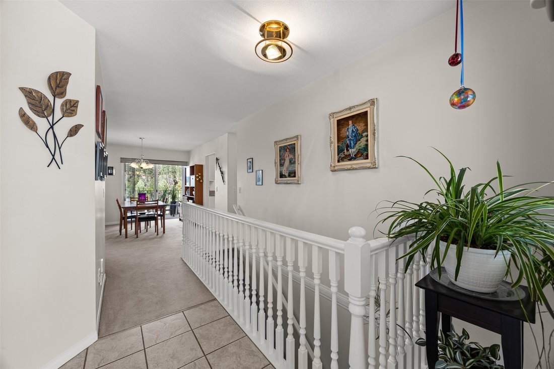House in Kelowna, British Columbia, Canada 4 - 17942672