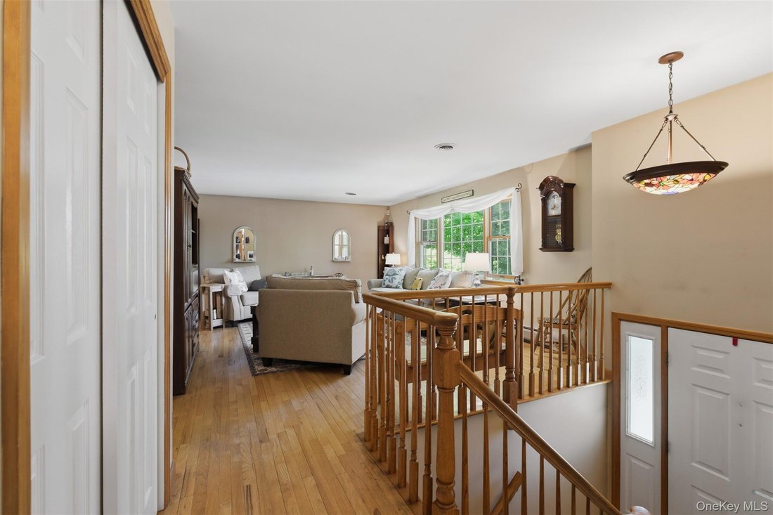 House in Montebello, New York, United States 5 - 17943057