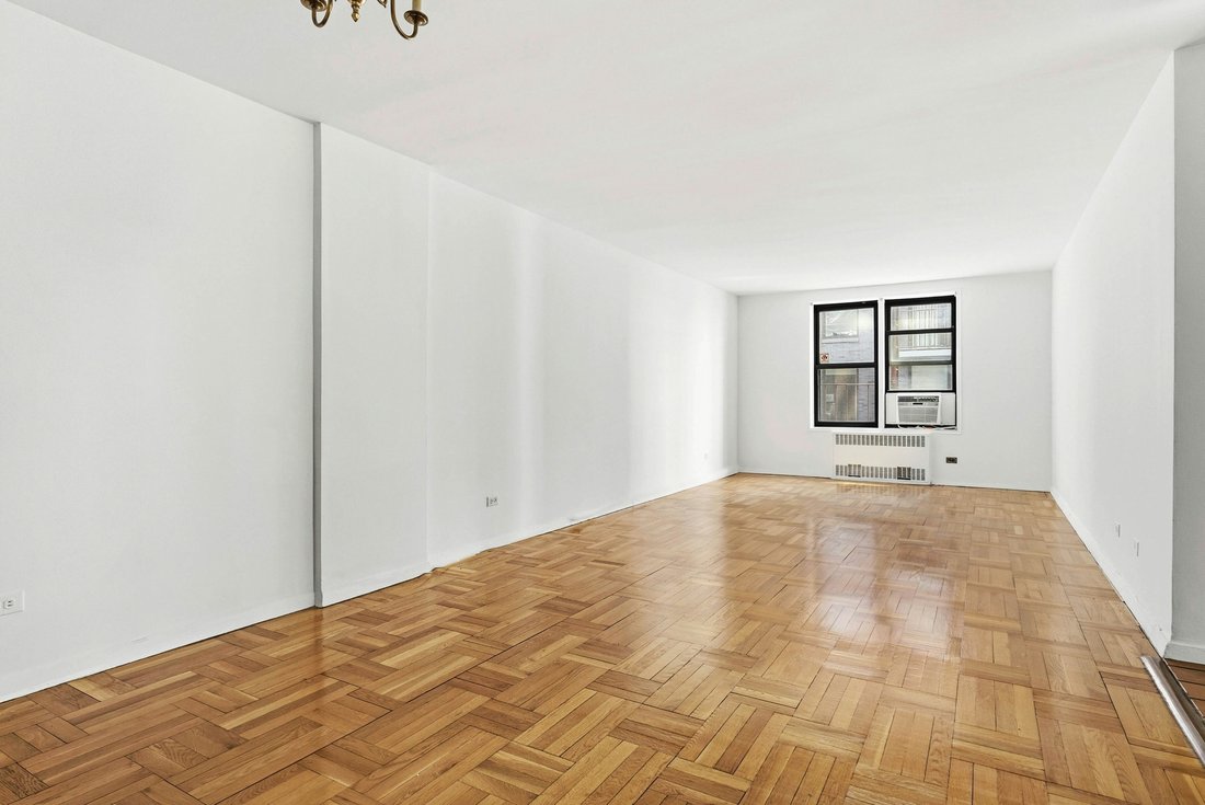 Co Op in New York, New York, United States 4 - 17813763