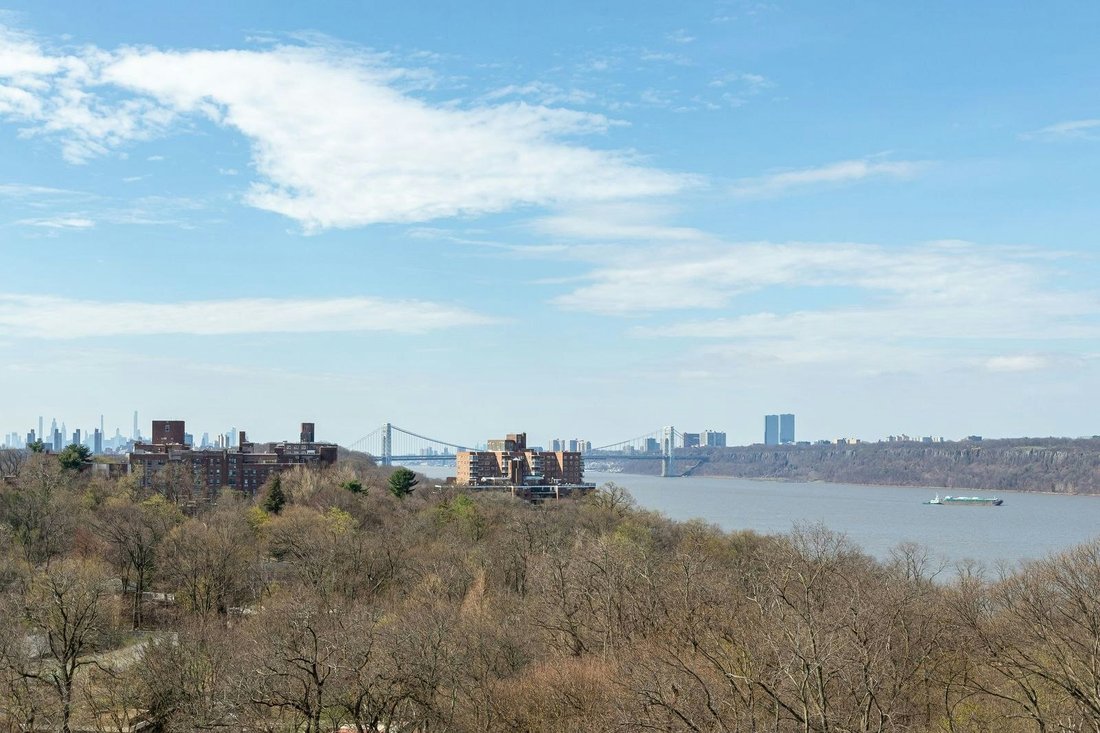 Co Op in New York, New York, United States 1 - 17687190
