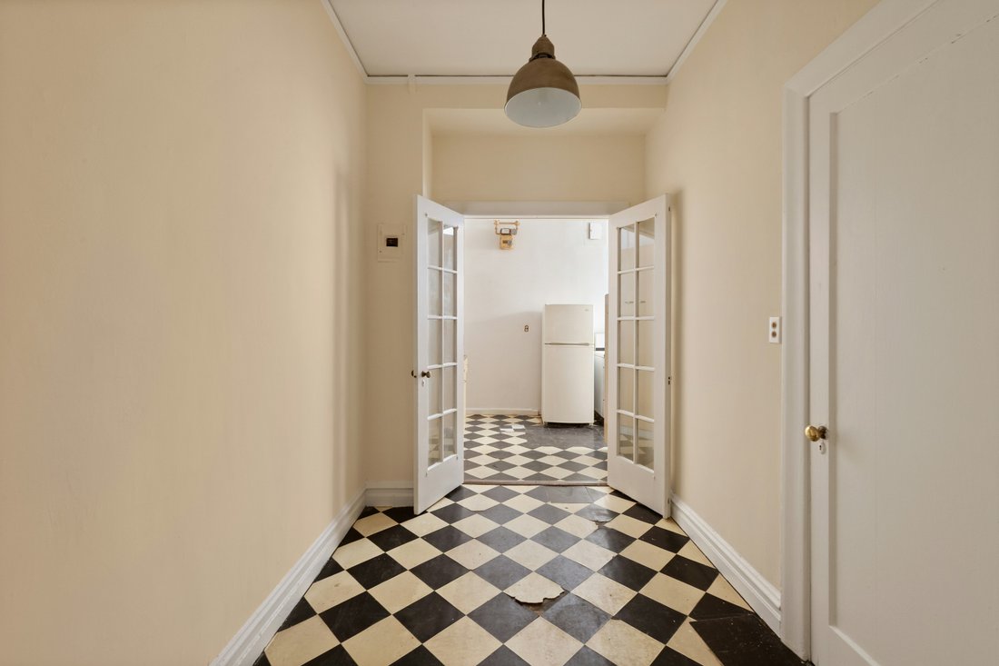 Co Op in New York, New York, United States 4 - 17459115