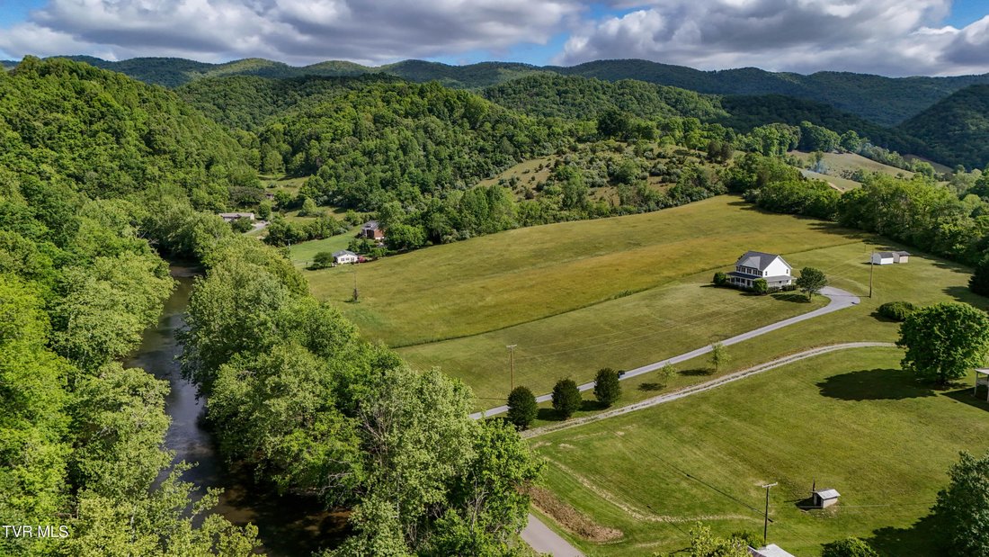 House in Hiltons, Virginia, United States 2 - 17945414