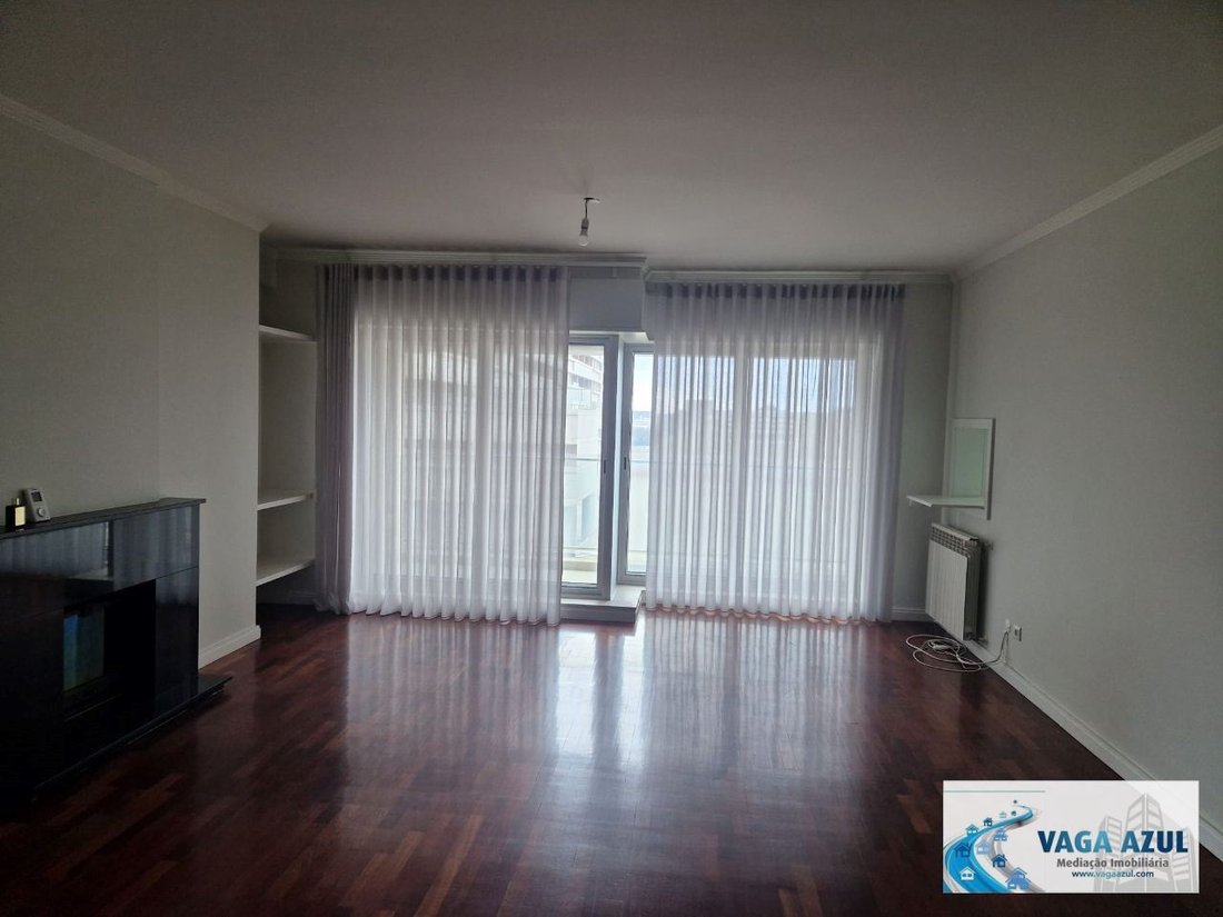 Apartment in Matosinhos e Leca da Palmeira, Porto District, Portugal 5 - 17942548