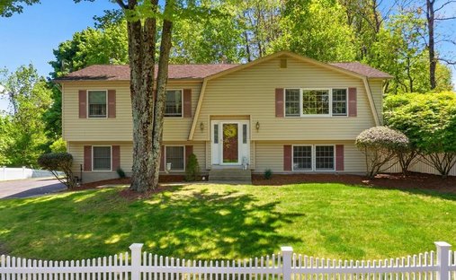 House in Montebello, New York, United States 1