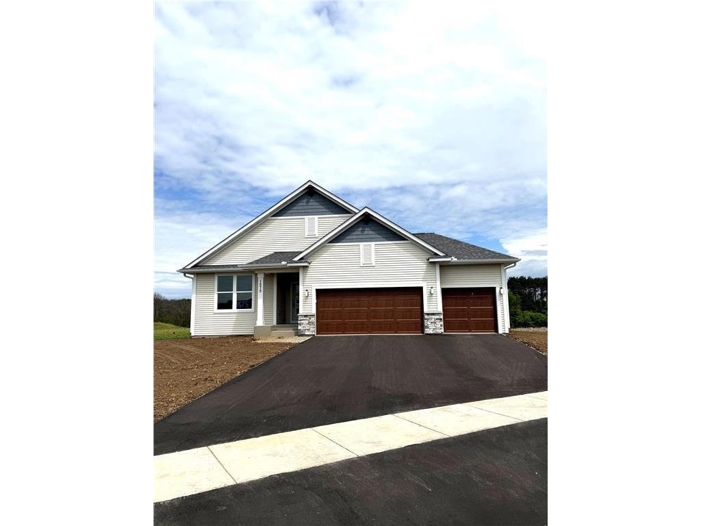House in New Richmond, Wisconsin, United States 1 - 17945534