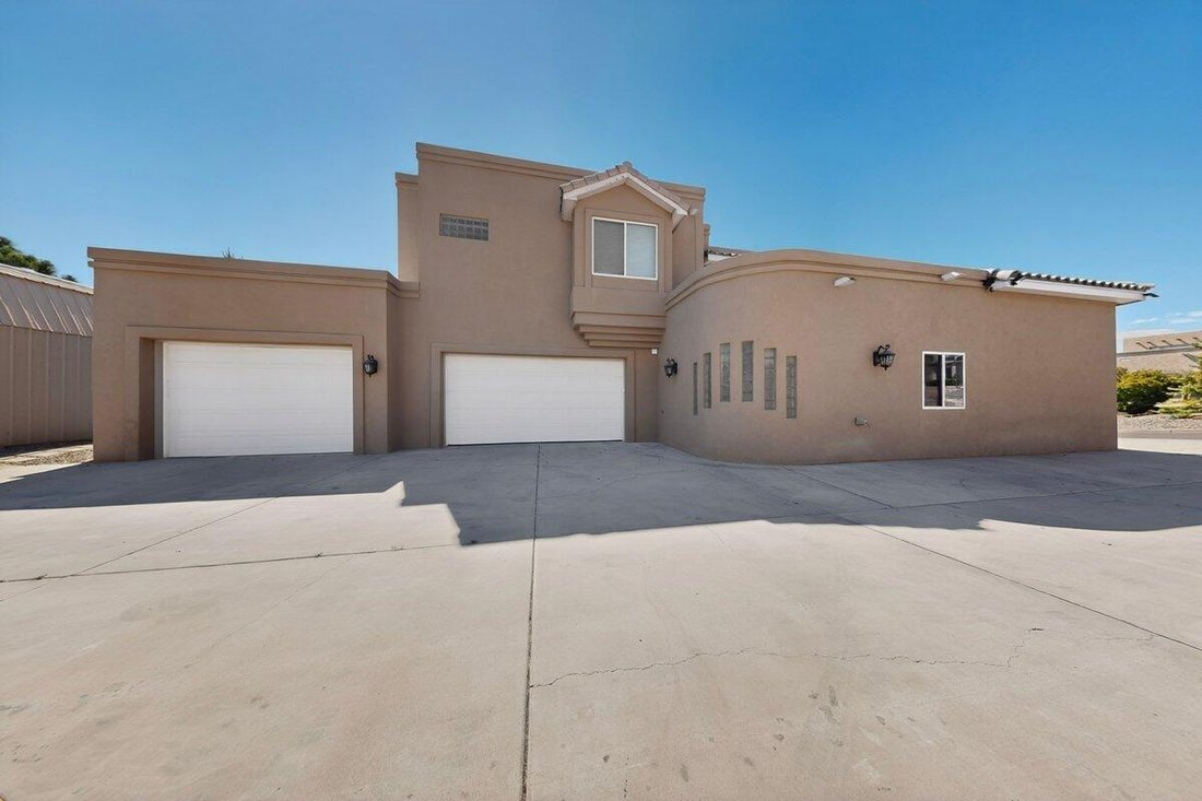 House in Albuquerque, New Mexico, United States 4 - 17945361