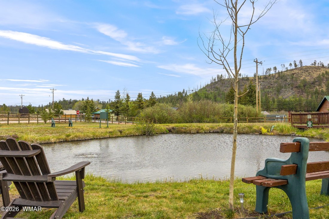 Greer, Arizona, United States 4 - 17945322