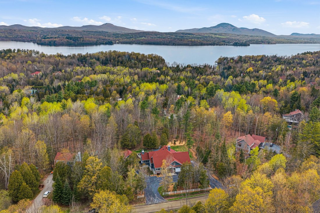 House in Magog, Quebec, Canada 2 - 17944572