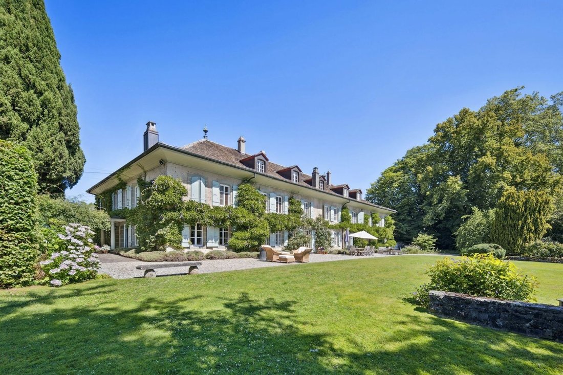 House in Tolochenaz, Vaud, Switzerland 1 - 17945311