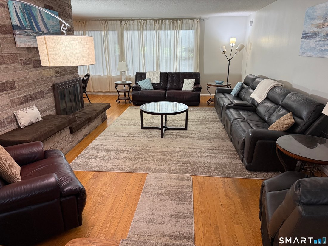House in Enfield, Connecticut, United States 3 - 17923939