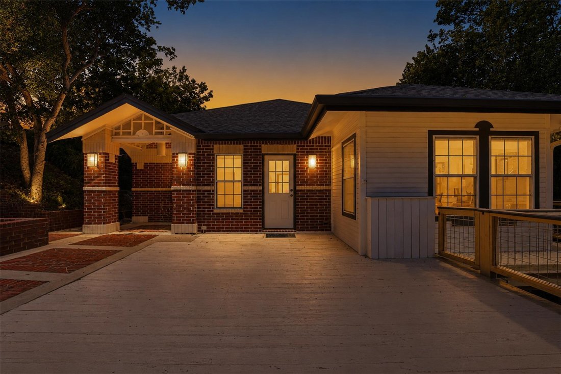 House in Austin, Texas, United States 2 - 17945125