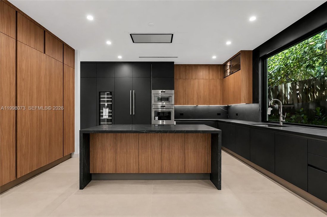 House in Miami, Florida, United States 2 - 17832467