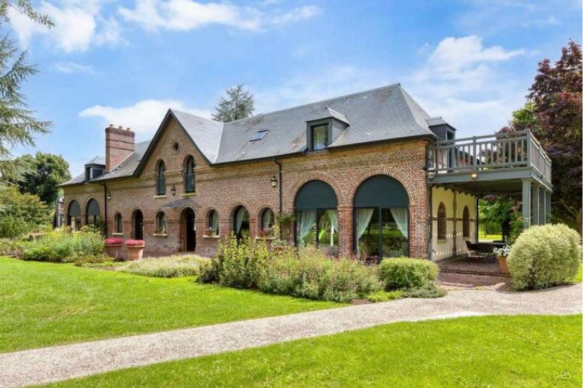 Farm Ranch in Appeville-Annebault, Normandy, France 2 - 17945789