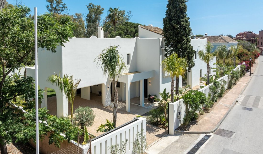 Villa in Guadalmina Baja, San Pedro de Alcantara, Spain 5 - 17945825