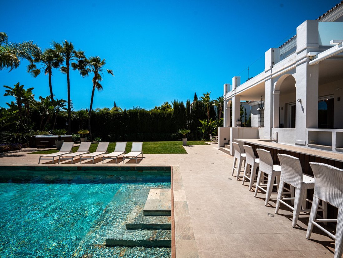 Villa in Nueva Andalucia, Marbella, Spain 3 - 17945819