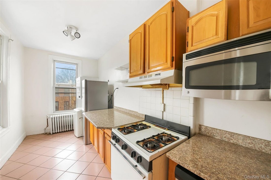 House in New York, New York, United States 5 - 17945677