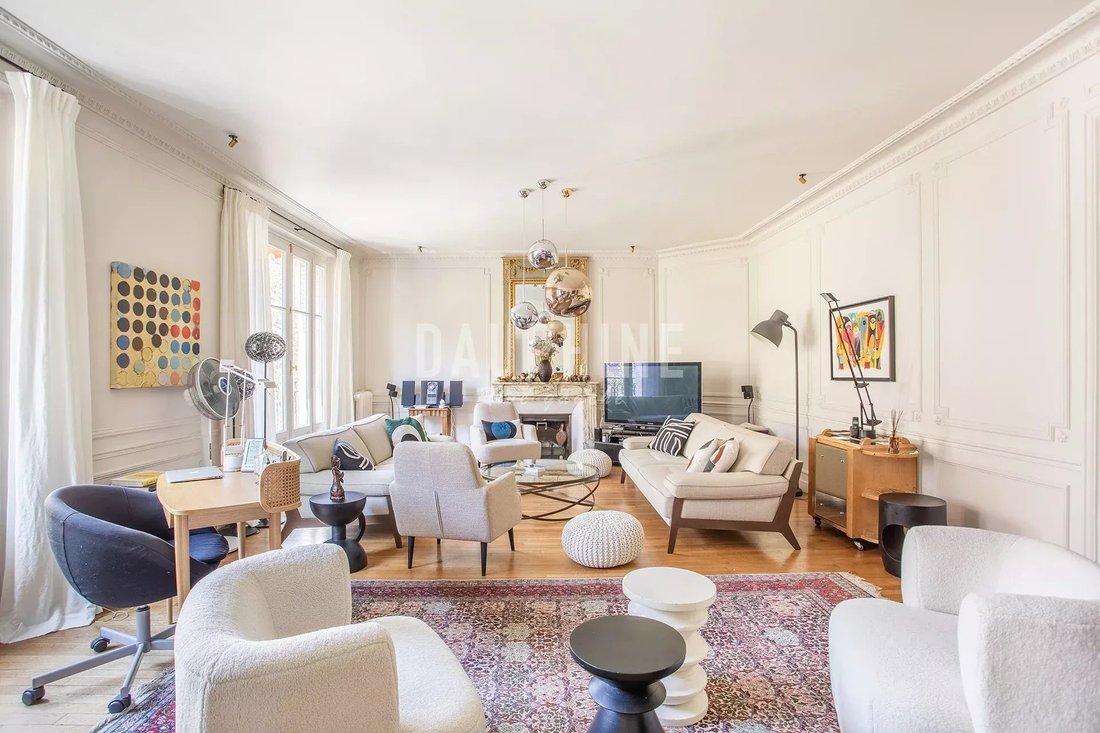 Apartment in Notre Dame des Champs, Paris 6e Arrondissement, Paris 2 - 15678854