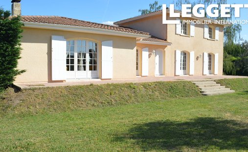 House in Les Billaux, Nouvelle-Aquitaine, France 1