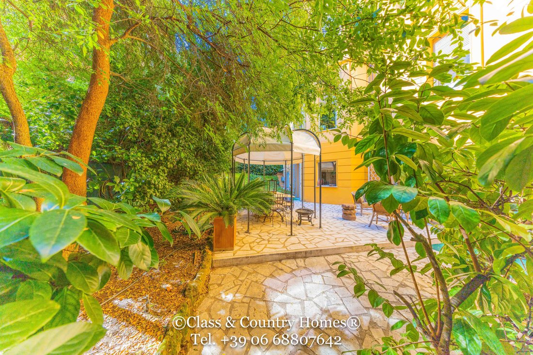 Apartment in Pinciano, Rome, Italy 4 - 17945740