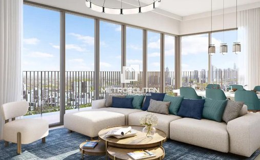Apartment in Emaar Beachfront, Dubai, United Arab Emirates 1
