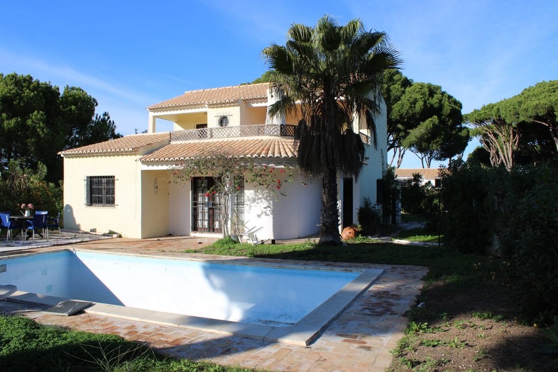 Land in Vilamoura, Quarteira, Algarve 2 - 17946248