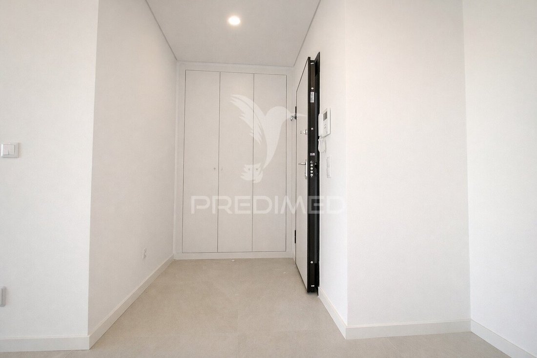 Apartment in Charneca de Caparica e Sobreda, Setubal, Portugal 2 - 17945921