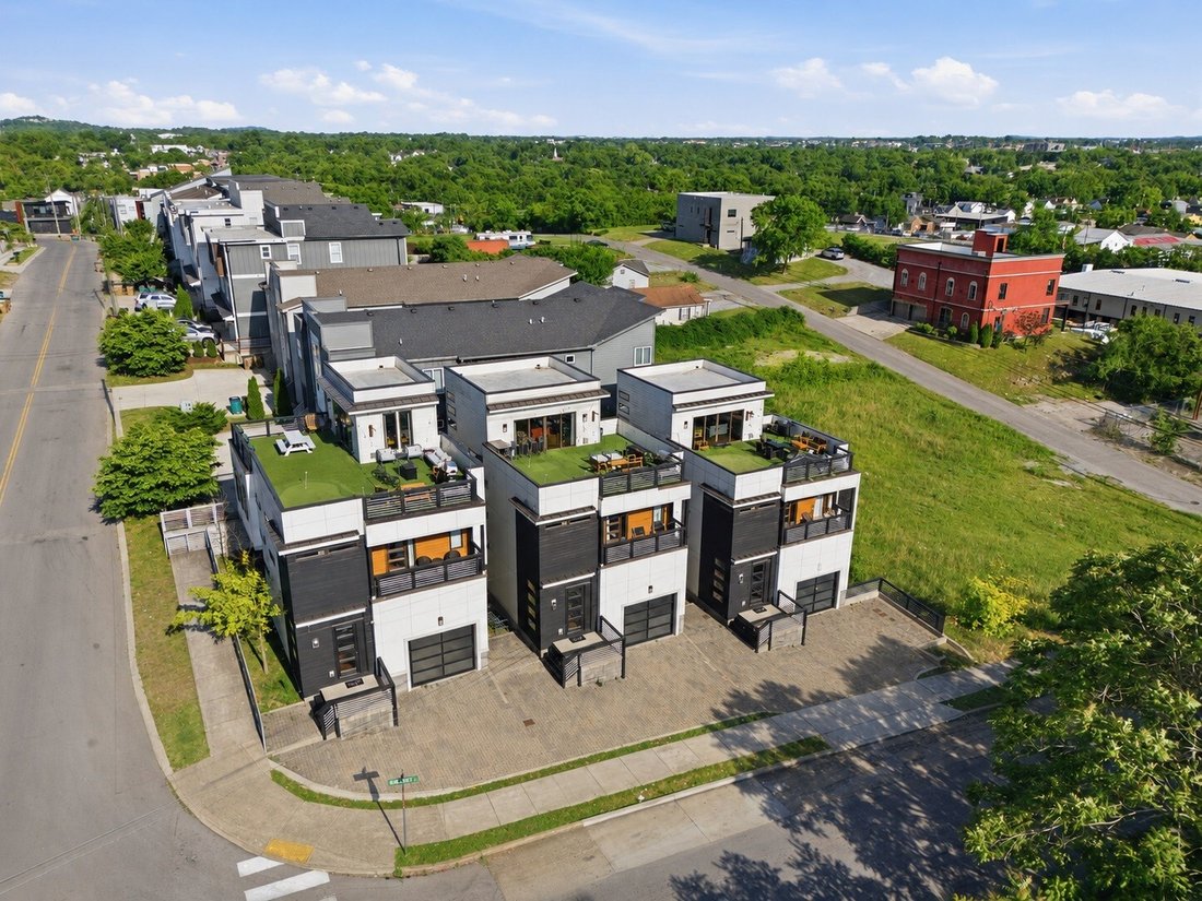 Co Op in Nashville, Tennessee, United States 3 - 17946153