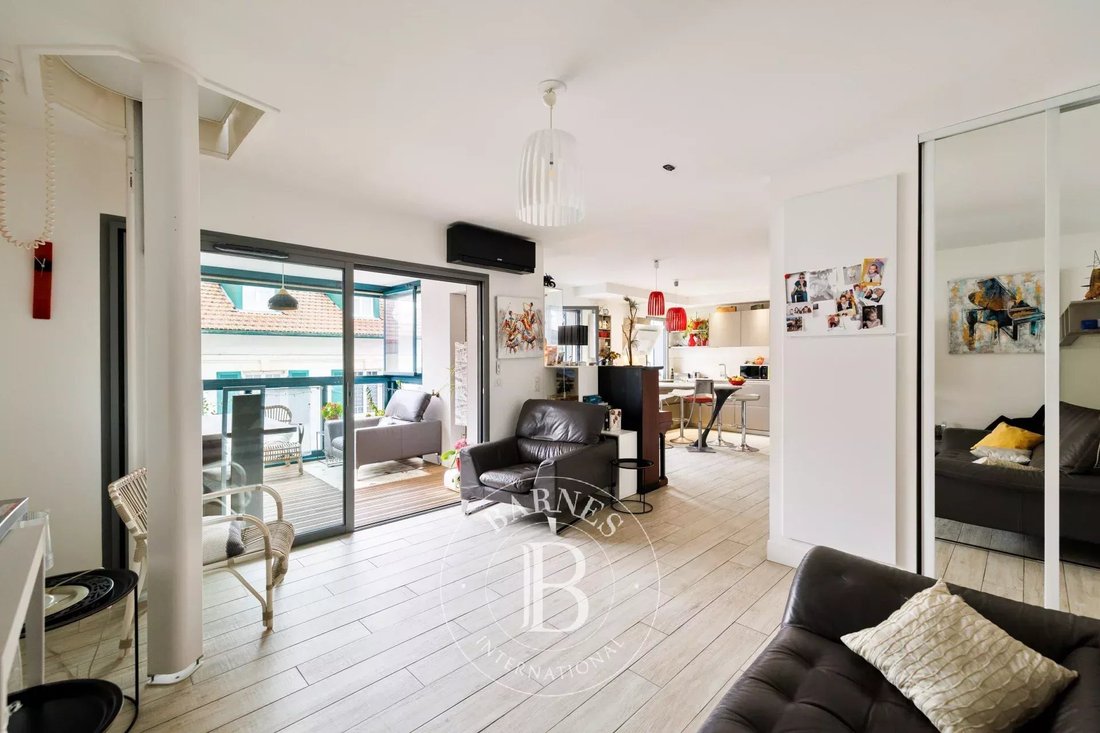 Apartment in Urdazuri, Saint-Jean-de-Luz, France 3 - 17946075