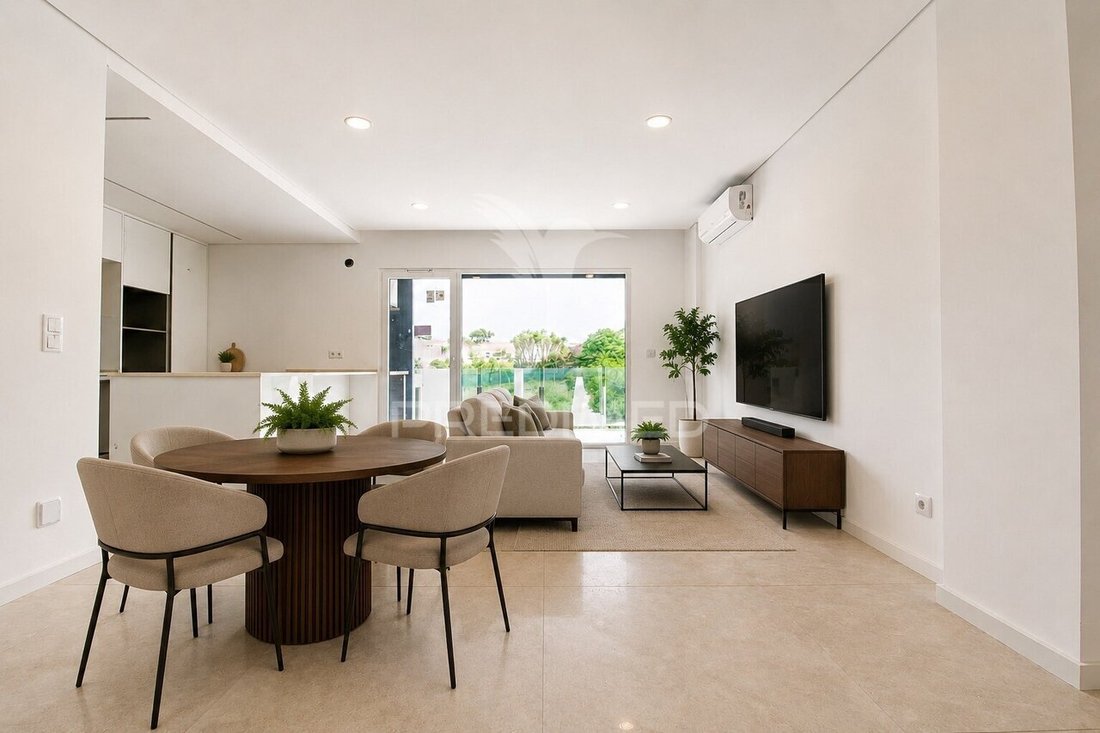 Apartment in Charneca de Caparica e Sobreda, Setubal, Portugal 1 - 17509176