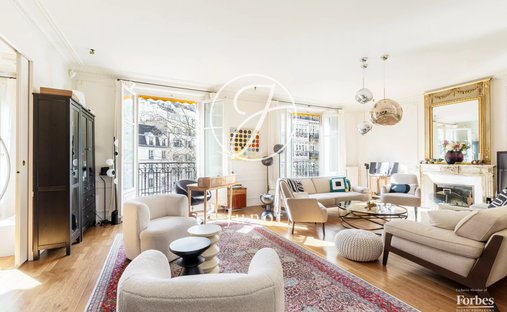 Apartment in Saint Thomas d'Aquin, Paris 7e Arrondissement, Paris 1