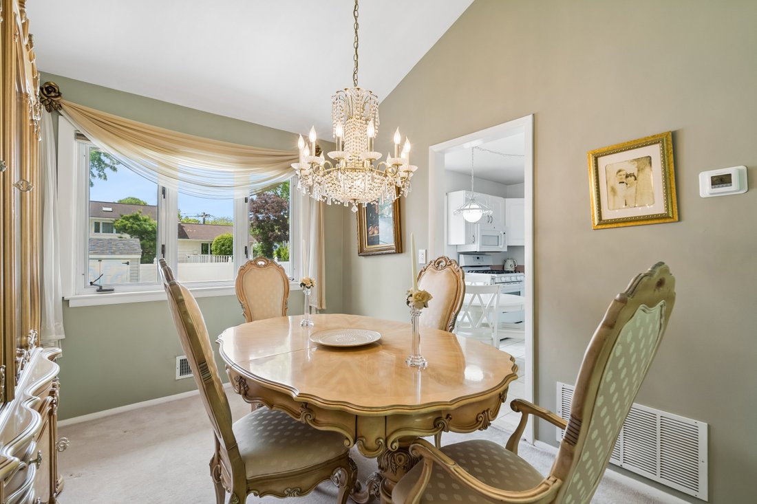 Woodbridge Township, New Jersey, United States 5 - 17945903