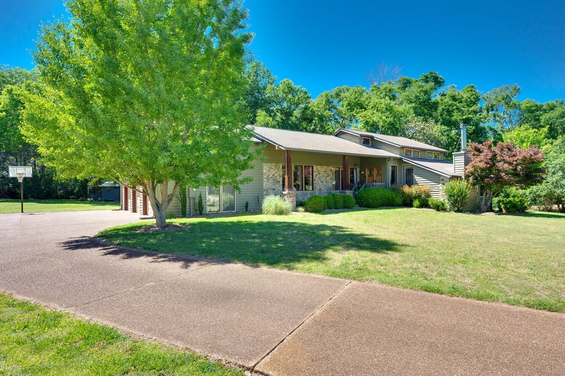 House in Nashville, Tennessee, United States 1 - 17946178