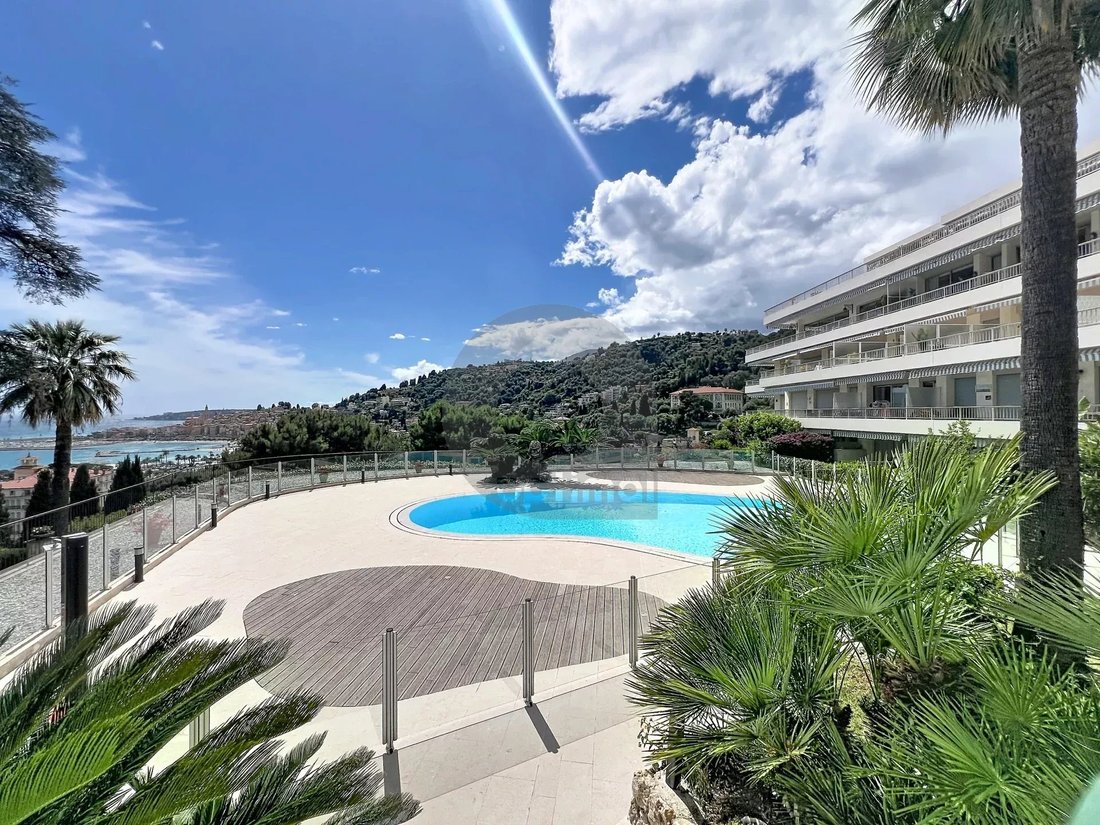 Apartment in Menton, Provence-Alpes-Côte d'Azur, France 1 - 17437645