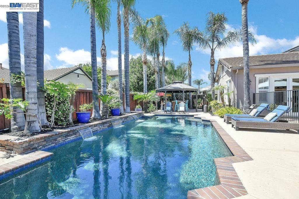 House in Brentwood, California, United States 4 - 17945704