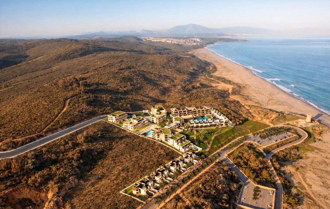 Penthouse in La Linea de la Concepcion, Andalusia, Spain 3 - 17945841