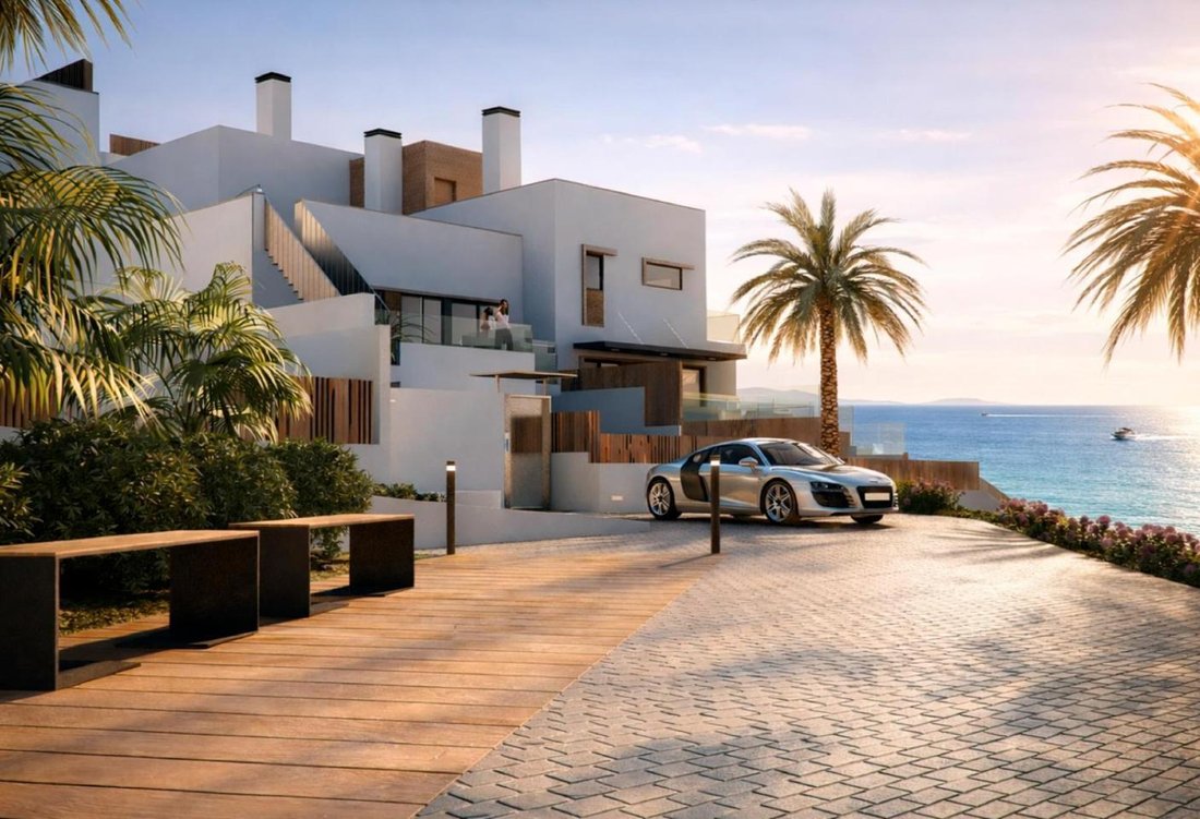 Penthouse in La Linea de la Concepcion, Andalusia, Spain 4 - 17945841