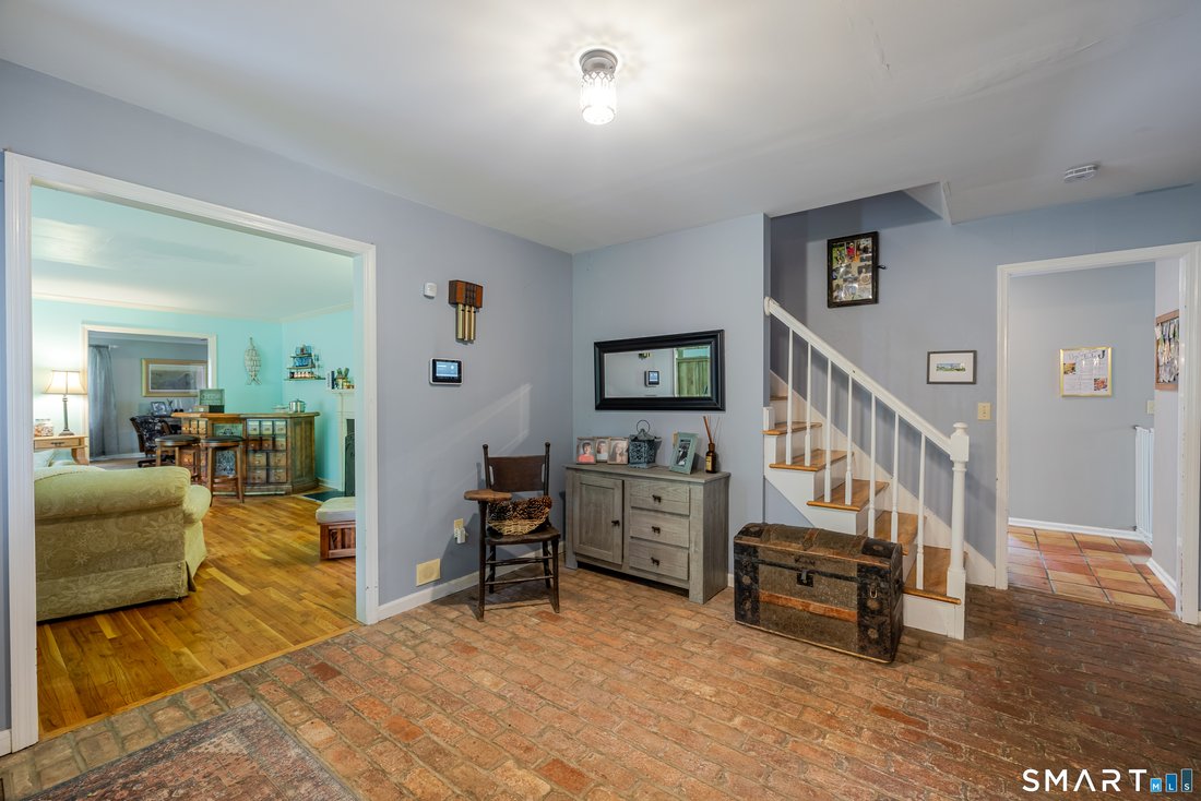 House in Newtown, Connecticut, United States 5 - 17945896