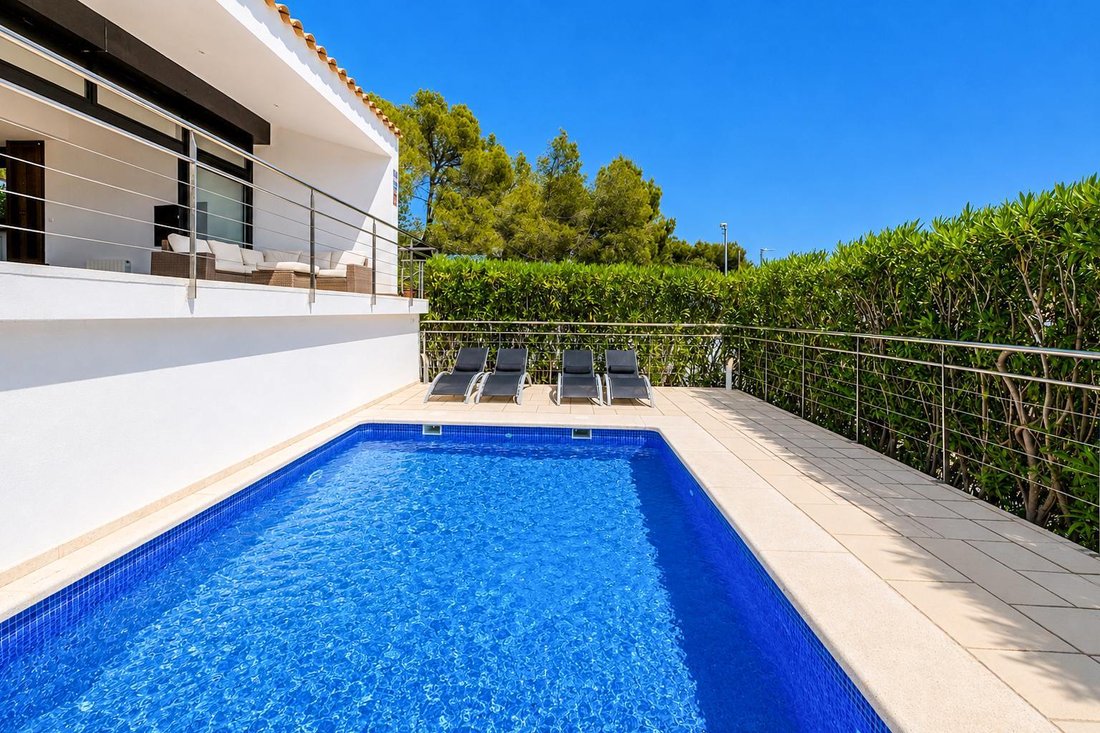 Villa in Sant Pere de Ribes, Catalonia, Spain 3 - 17945794