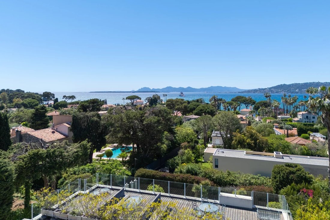 Villa in Antibes, Provence-Alpes-Côte d'Azur, France 4 - 17945990