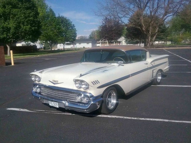 Coupe in Glendale, United States 1 - 17945807
