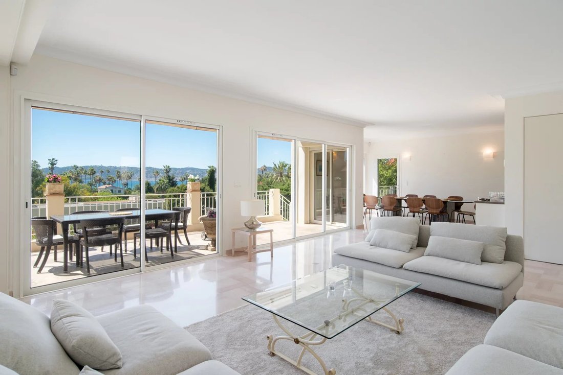 Villa in Antibes, Provence-Alpes-Côte d'Azur, France 5 - 17945990