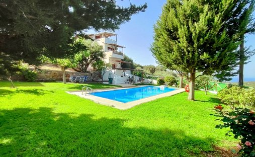 House in Community of Vrouchas, Agios Nikolaos Municipal Unit, Greece 1
