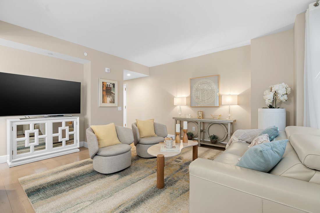 Condo in Boston, Massachusetts, United States 3 - 17946045