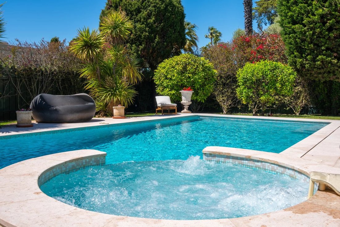 Villa in Antibes, Provence-Alpes-Côte d'Azur, France 3 - 17945990