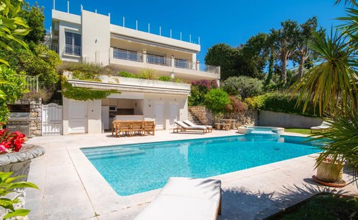 Villa in Antibes, Provence-Alpes-Côte d'Azur, France 1