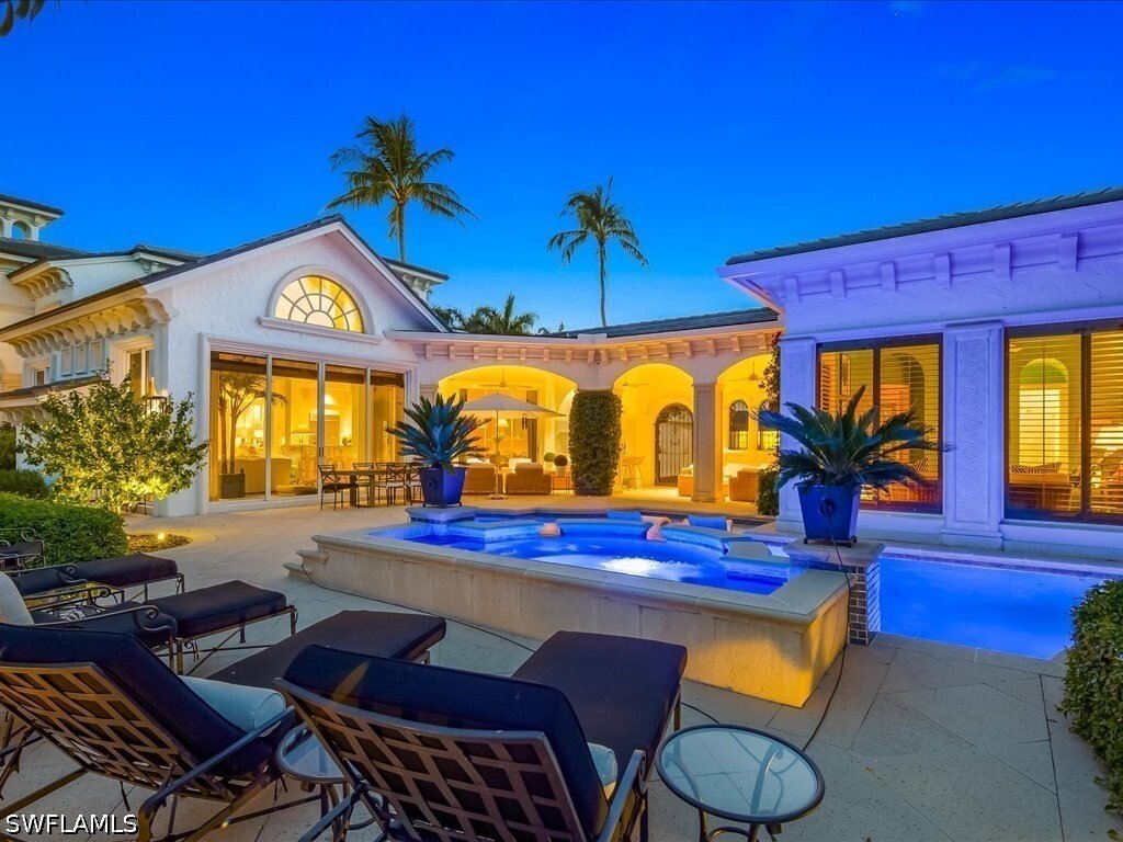 House in Naples, Florida, United States 3 - 17945615