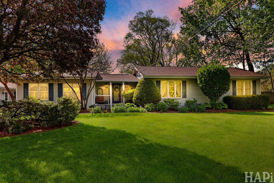 House in Island Lake, Illinois, United States 1 - 17946368